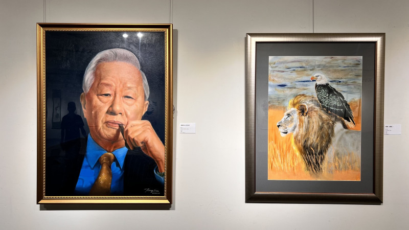 陳忠山創作油畫作品〈護國神山張忠謀〉，描繪台積電創辦人張忠謀對台灣科技與經濟的貢獻。（新營文化中心提供）