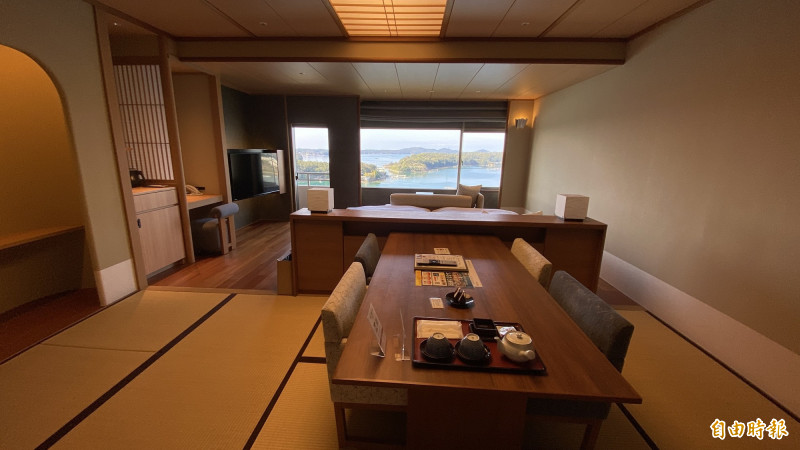 賢島寶生苑每間客房皆可欣賞英虞灣美景。（記者周幸叡攝）