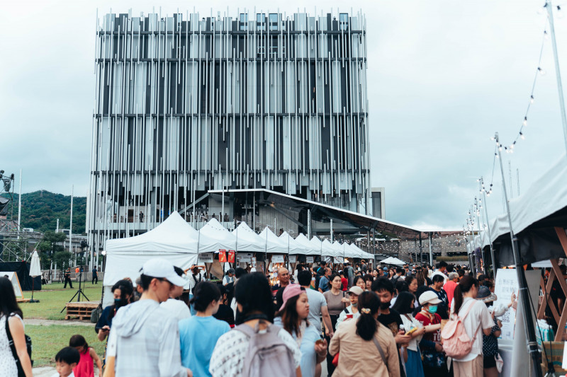 慶新北美術館開館1週年 週末音樂市集煙火秀嗨翻三鶯