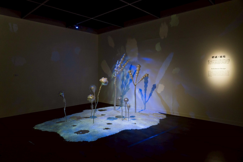 「交織的風景－國立中央大學暨桃園市立美術館典藏特展」，即起展出。（桃園市政府提供）