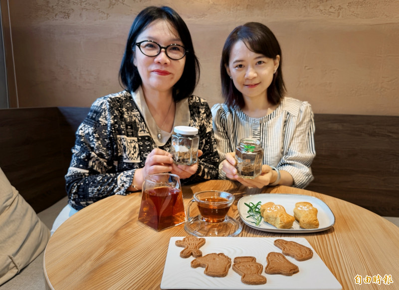 「13 CAFÉ」未來規劃推出「人面陶罐司康」與「文物造型餅乾」等系列手作。（記者翁聿煌攝）