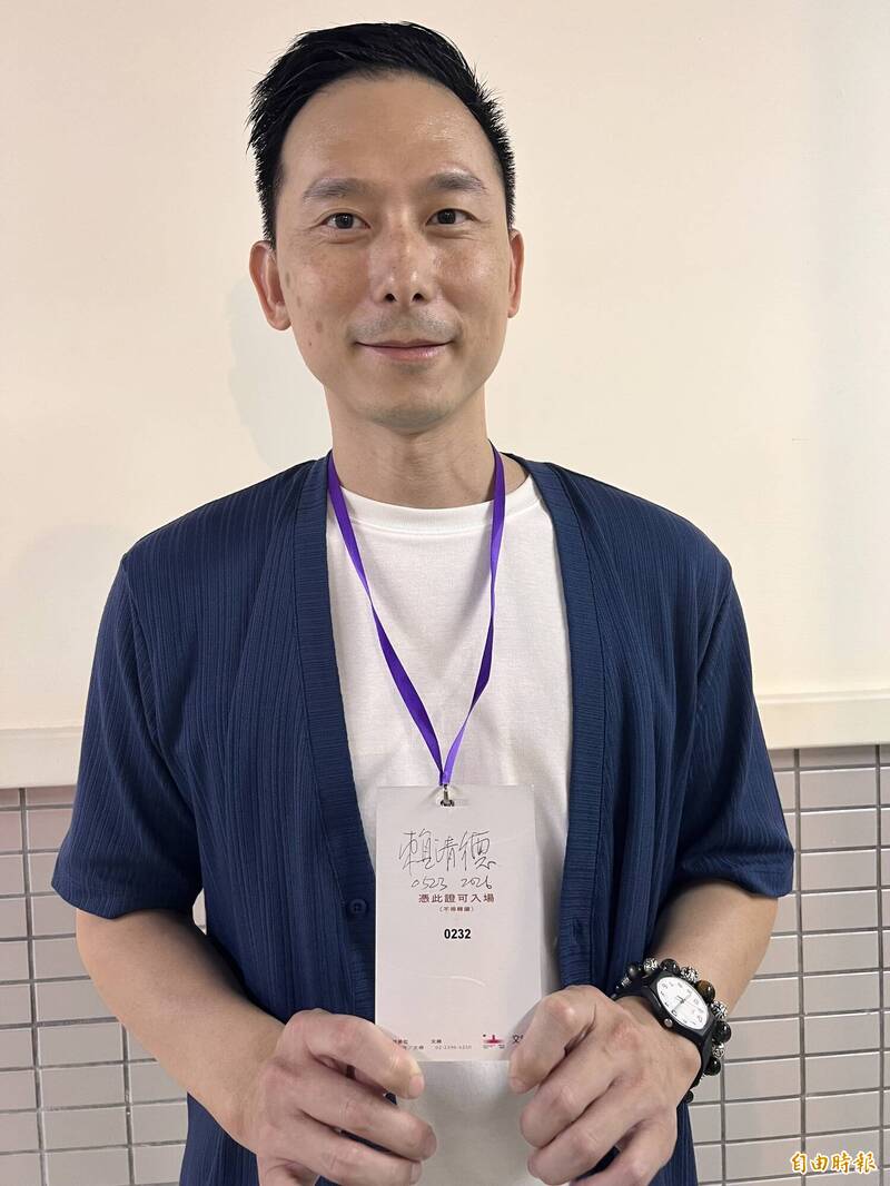 曾鼎凱說接到邀請時只知道可能會坐在總統座位附近，入場後才發現原來就是坐在總統旁邊。（記者羅欣貞攝）