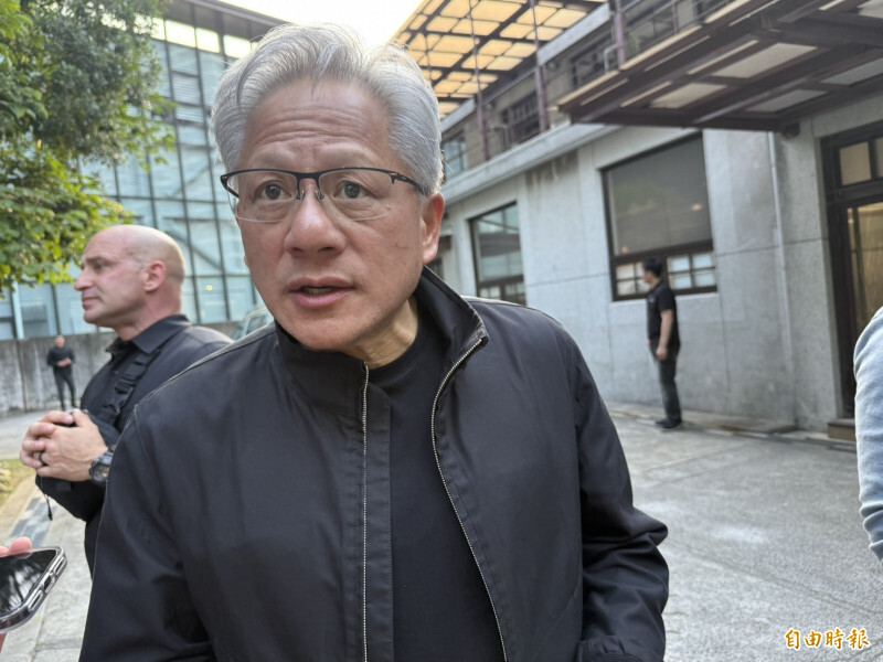黃仁勳亞洲父母言論引熱議!碎念一輩子需要心理治療 台日俄紙上告白接手