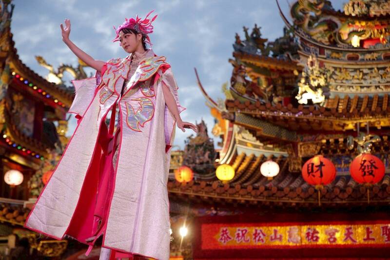 與青年學子共舞 何曉玫舞團《默島進行曲》6/20屏東王船文化館登場