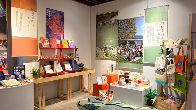 竹縣文化局「綻光30」特展即日起縣史館登場