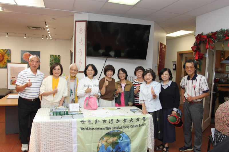世界新古詩加拿大分會舉辦講座 詩人曾素香發表〈父親的背影〉向父親們致敬