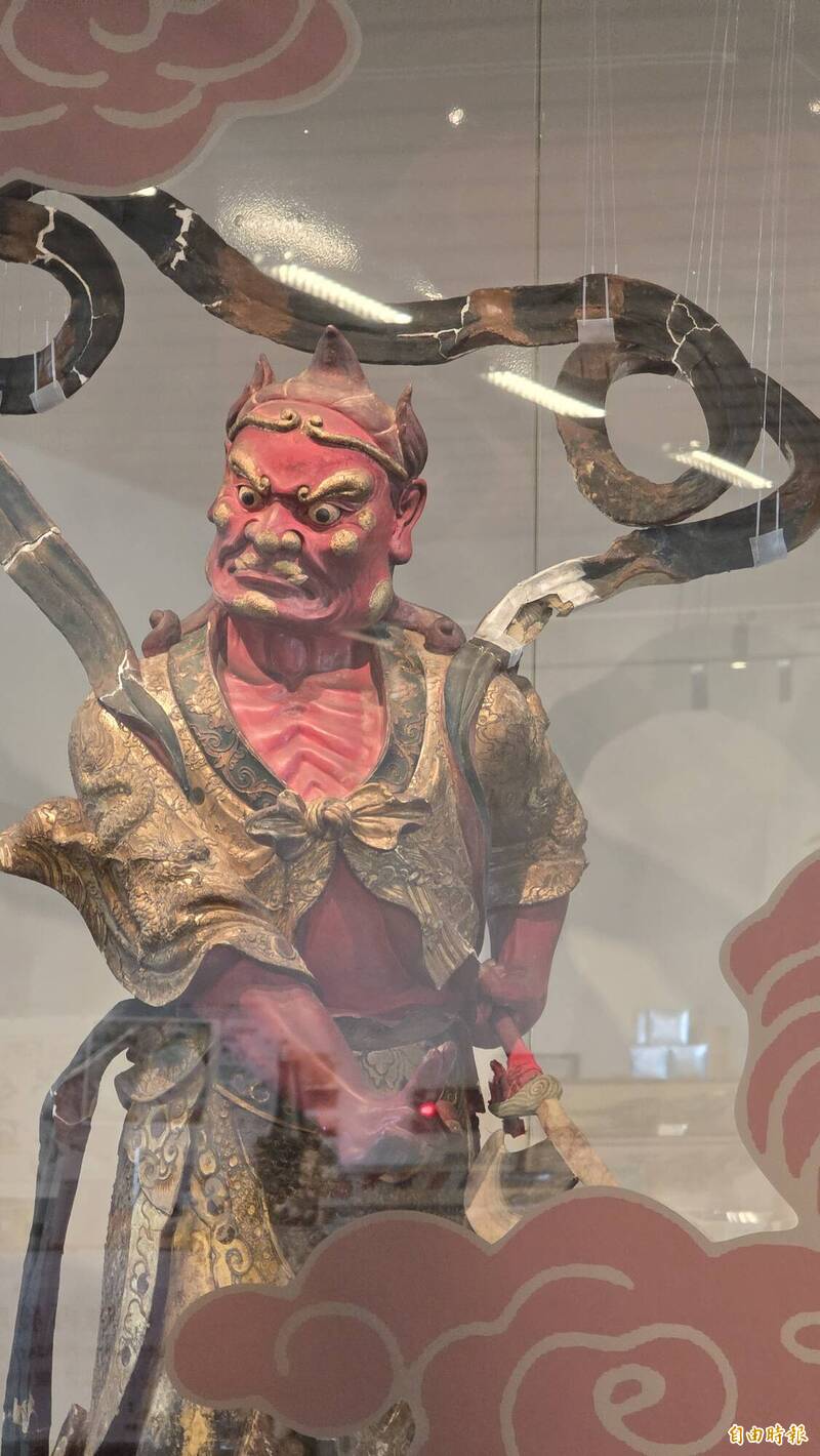 順風耳泥塑。（記者洪瑞琴攝）