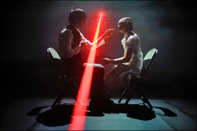 【藝週末．藝週表演人物】是「好人」才能跳他的舞？─黃翊與機器人的古典共舞