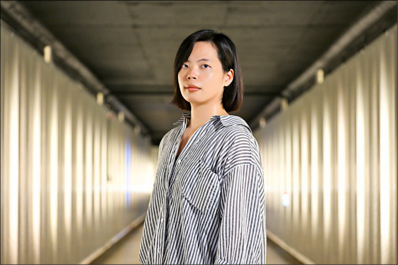 【自由副刊．書與人】 在新舊世界之間，那些消逝與未完全消逝的事物 － 林新惠談《零觸碰親密》