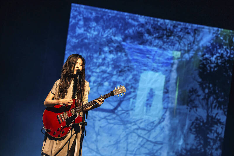 【藝週末．藝週音樂人物】在一顆小星星底下唱歌─王榆鈞與音樂劇場《明Dawn to Dawn》