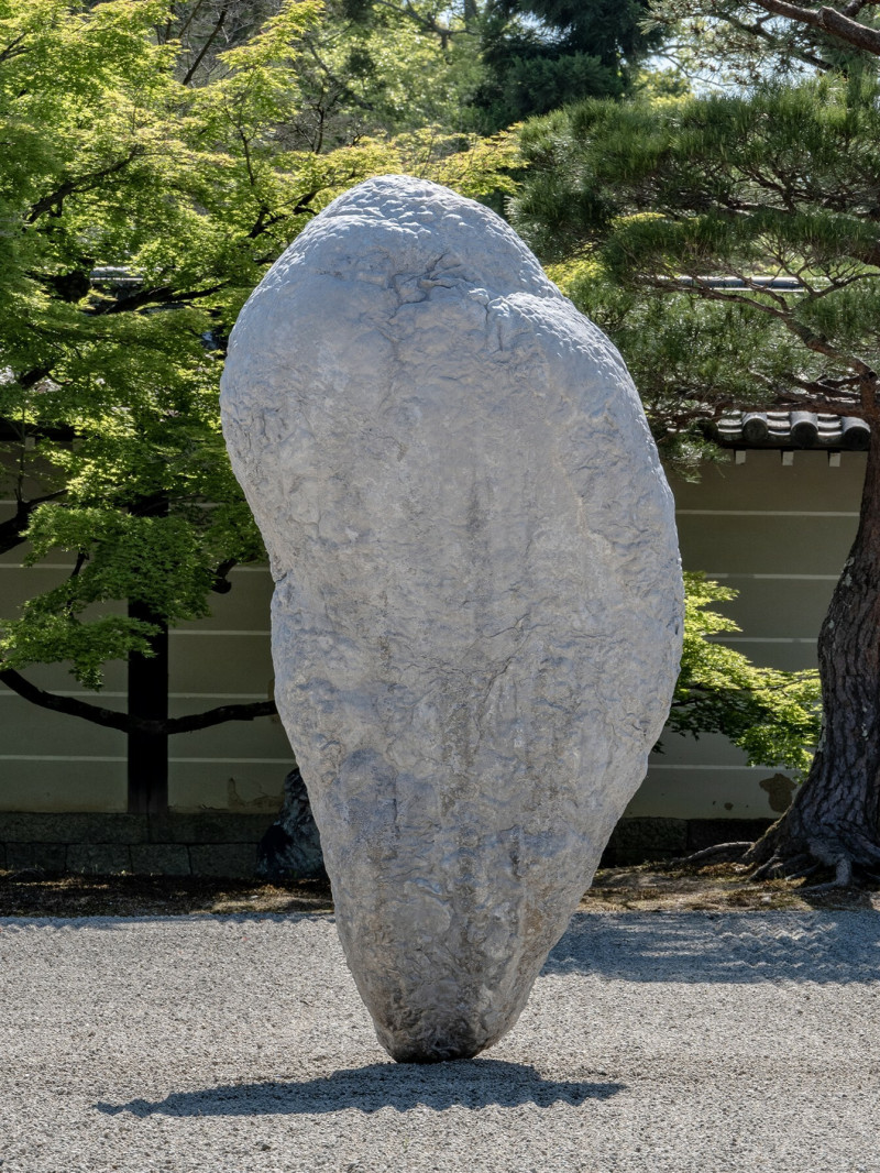 第7屆麗寶雕塑雙年獎揭曉  日本藝術家本鄉芳哉〈空白-坐佇〉獲得金獎