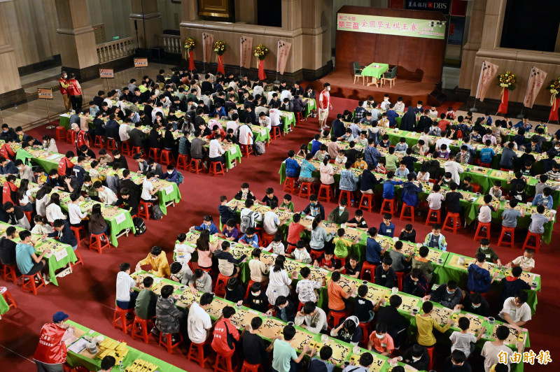 第20屆「榮三盃」全國學生棋王賽登場  周俊勛開棋喊圓夢