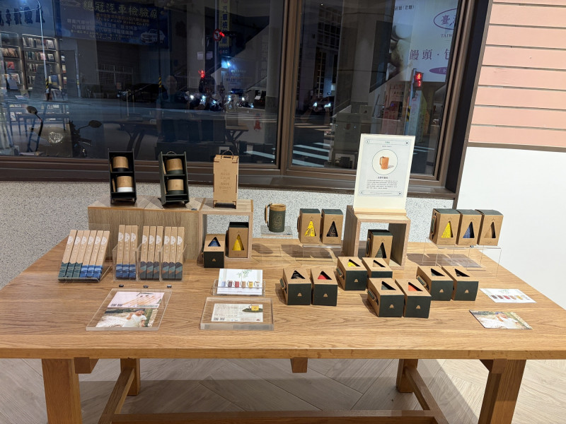 「工藝之森：台灣工藝新銳設計展」即日起中央書局開展