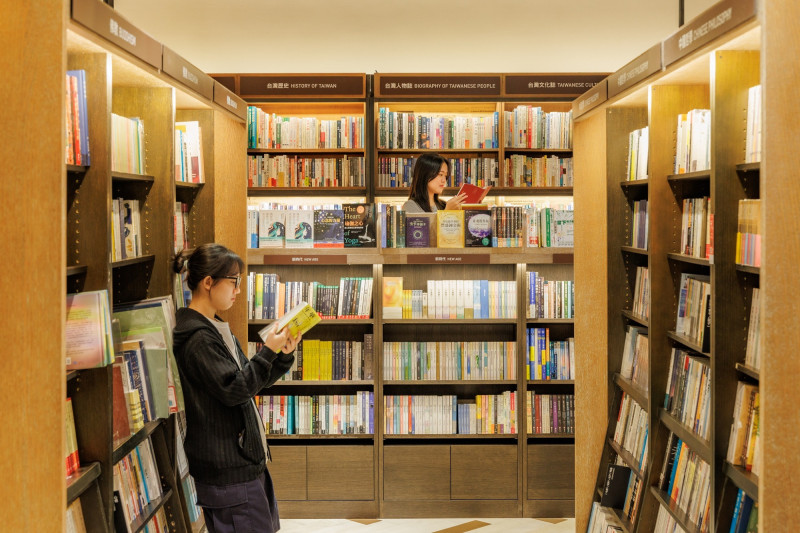 誠品新會員5成Z世代  吳旻潔引述創辦人名句點出關鍵