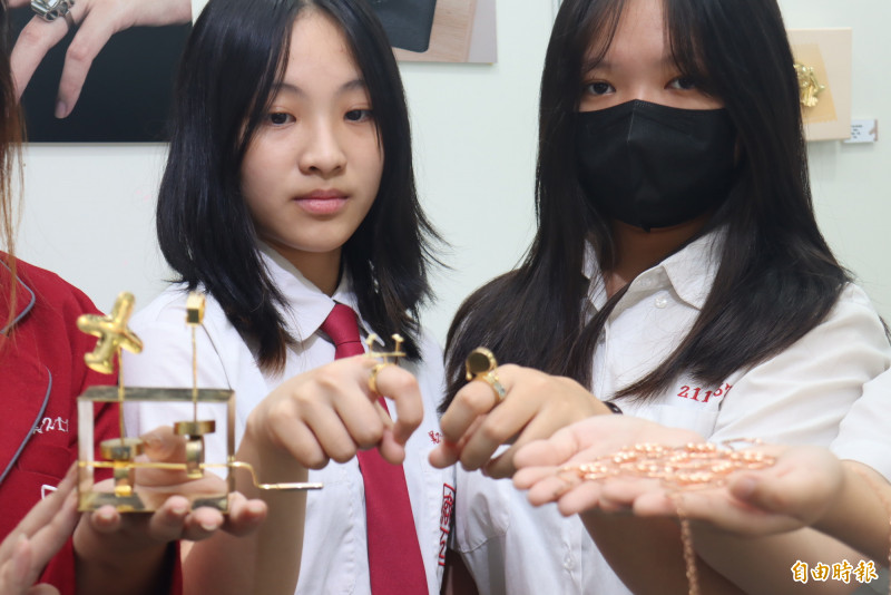 溫馨童年記憶 高職學生巧手化身金工飾品