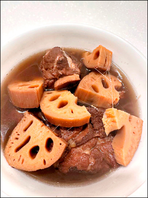 【家庭plus．四季好食】秋收老藕粉又糯