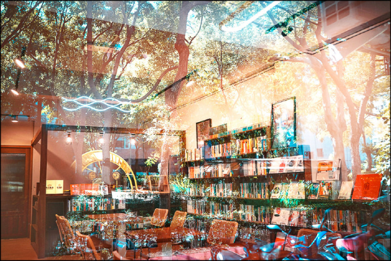 【藝週末．城市散步】前進台北獨立書店！－12之7－現流冊店