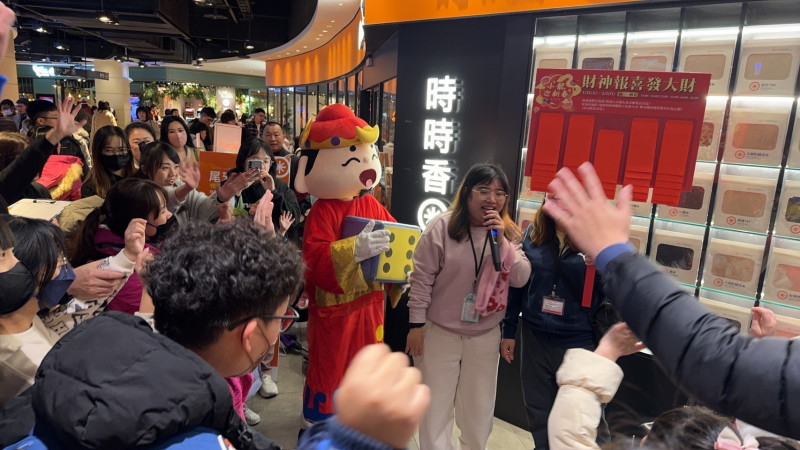 春節逛麗寶OUTLET「馬年好運來」 吃喝玩樂一站式滿足