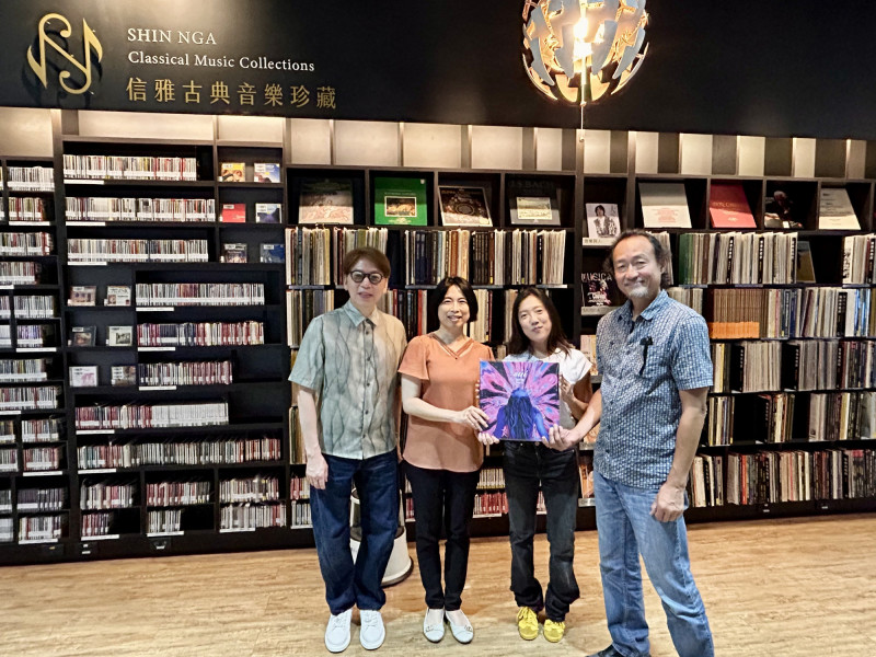 李竺芯《Suí水》限量黑膠  捐贈許石音樂圖書館