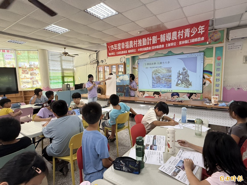 9成國小學童不熟？口湖蚶寮萬善祠志工用文化巡禮帶學童認識牽水狀