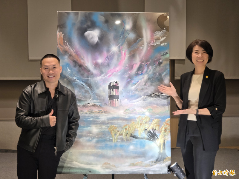 藝術家戴永恩不鏽鋼鏡面噴畫創作絕美星空  嘉義福容voco酒店展出