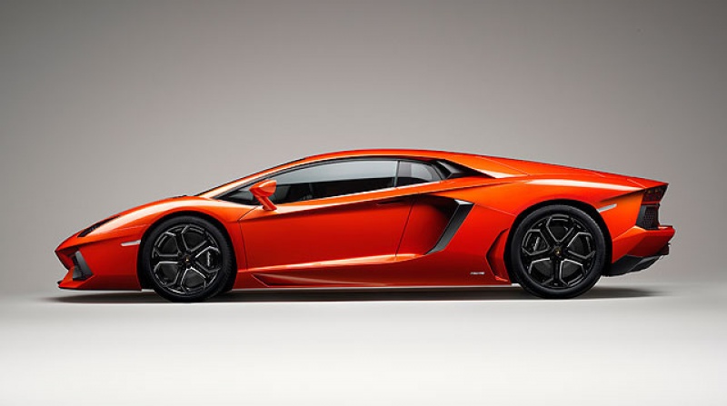 Lamborghini Aventador LP700-4