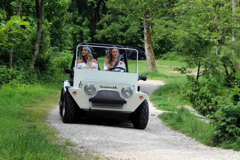 Moke Amphibie Lazareth