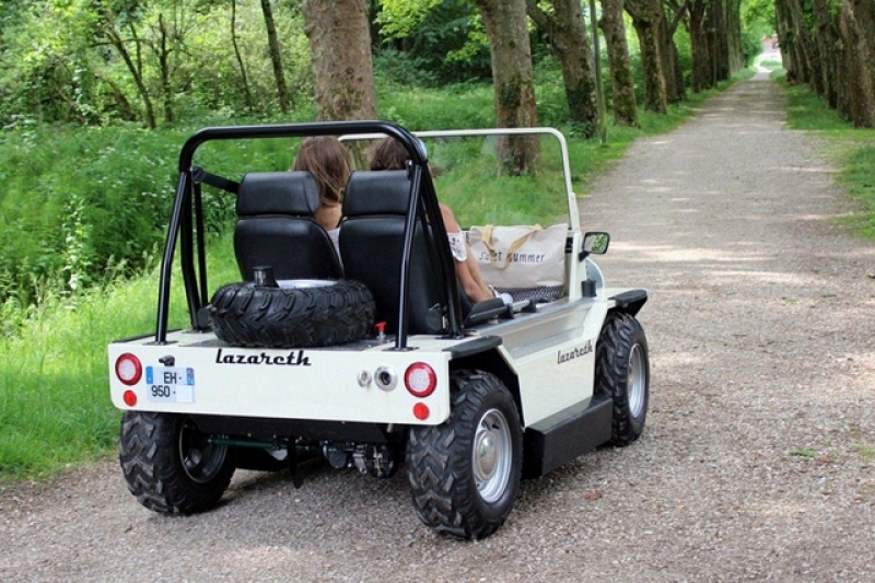 Moke Amphibie Lazareth