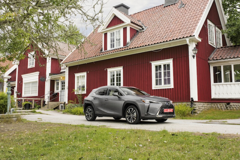 Lexus UX 250h