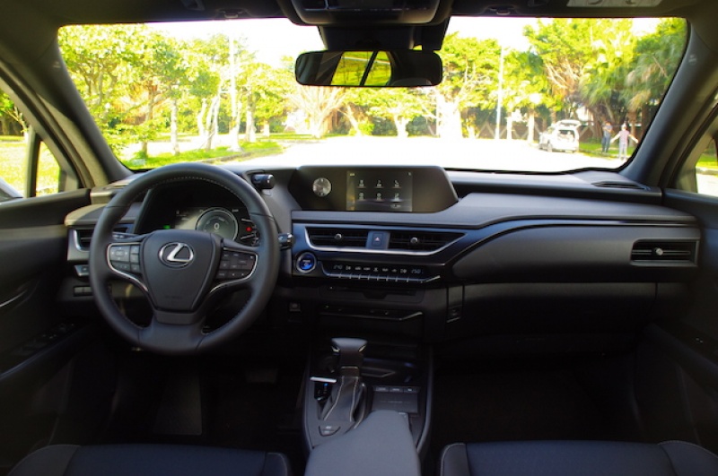 Lexus UX 250h