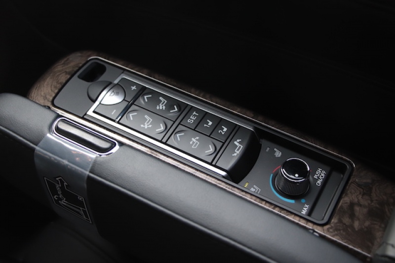 Toyota Alphard 強化小改款