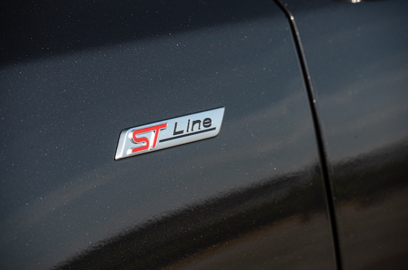 Ford Focus 四門 ST-Line Lommel