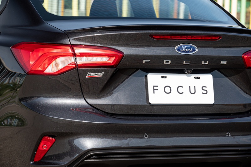 Ford Focus 四門 ST-Line Lommel