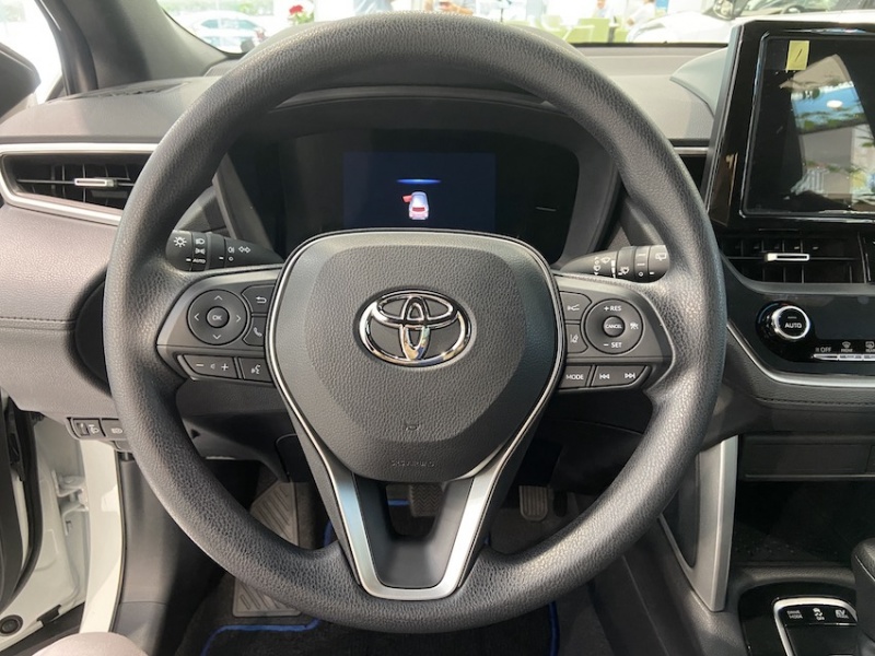 Toyota Corolla Cross 1.8 油電尊爵