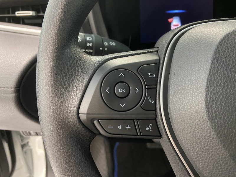 Toyota Corolla Cross 1.8 油電尊爵