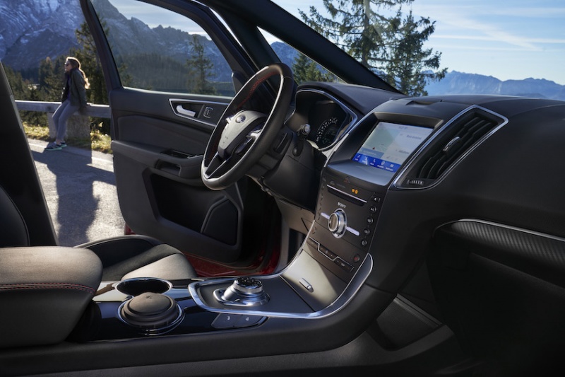 Ford S-Max Hybrid