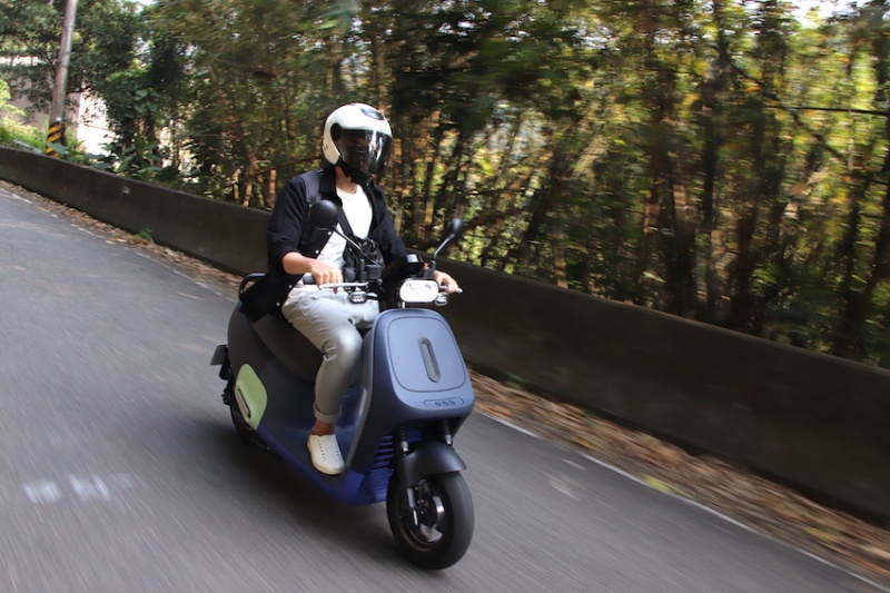Gogoro Viva Mix 電音藍