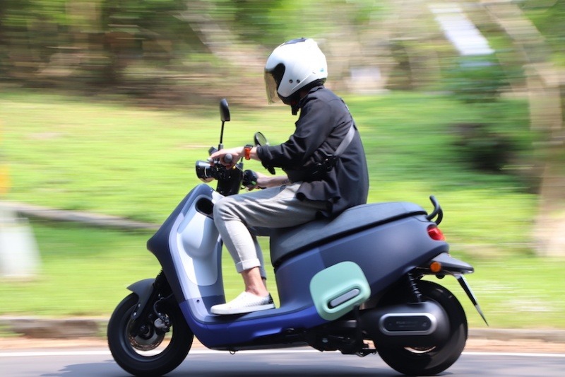 Gogoro Viva Mix 電音藍