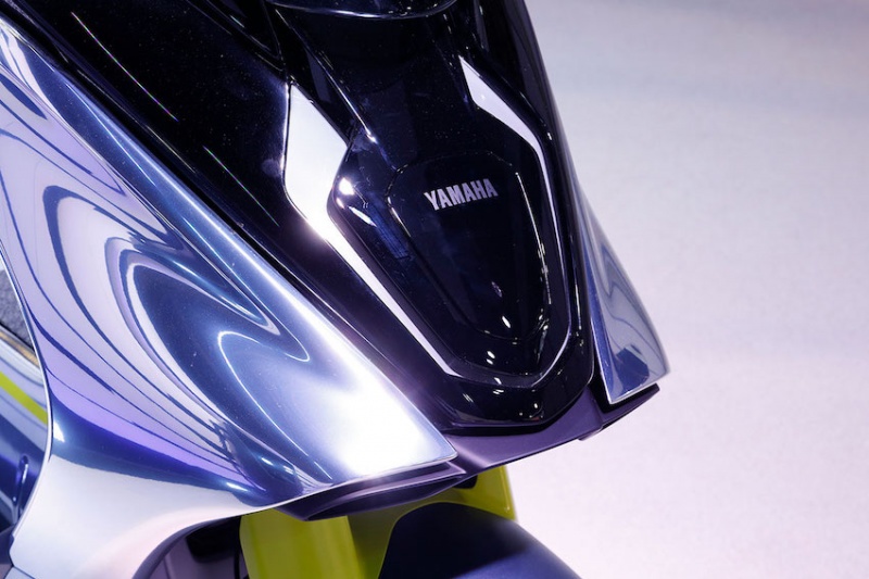 Yamaha E01