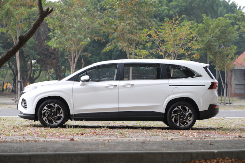 Hyundai Custin 