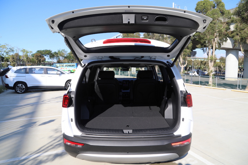 Hyundai Custin 