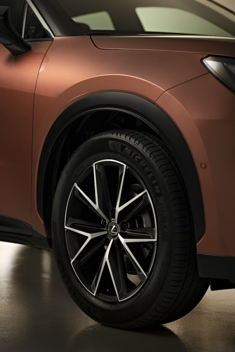 Lexus LBX