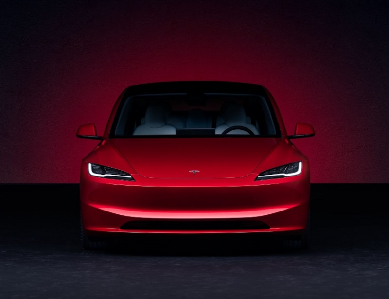 Tesla Model 3 煥新版