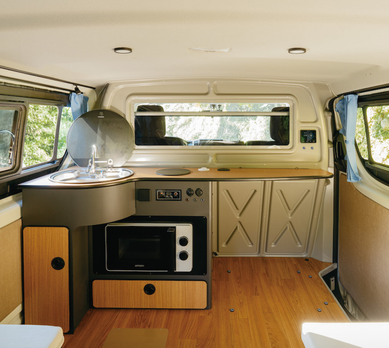 TOYOTA HIACE 露營車