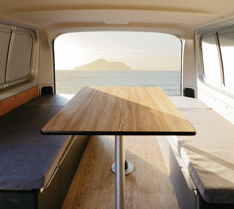 TOYOTA HIACE 露營車