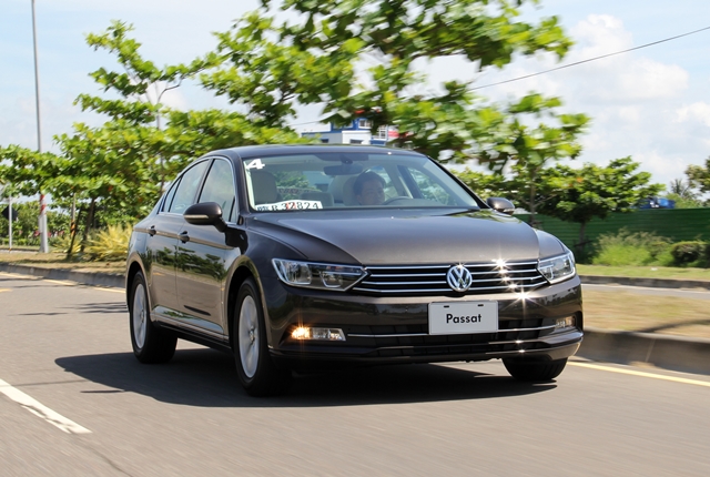 Volkswagen Passat 330 TSI BMT Highline