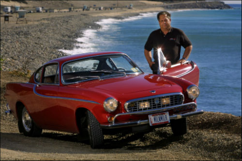 來自美國的 Irv Gordon 駕駛 Volvo P1800 S 已超過 300 萬英哩，是目前金氏世界記錄中單一車輛達到最遠駕駛里程的紀錄保持者。