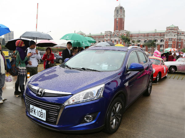 RALLY NIPPON 日本古董車環台之旅 LUXGEN 贊助工作車