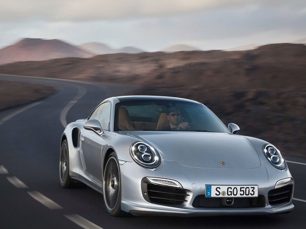 Porsche - 911 Turbo 車款簡介