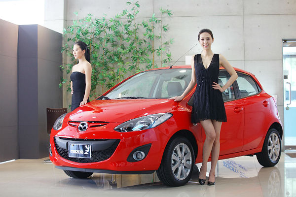 MAZDA 推出 New Mazda2 車展限定優惠現金價 59.9 萬元